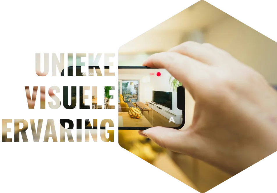 Hand met smartphone neemt foto van interieur met bijschrift Unieke visuele ervaring